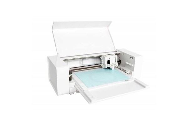 Silhouette Curio Cutting, Embossing and Etching Machine.